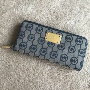 Michael Kors Wallet🖤